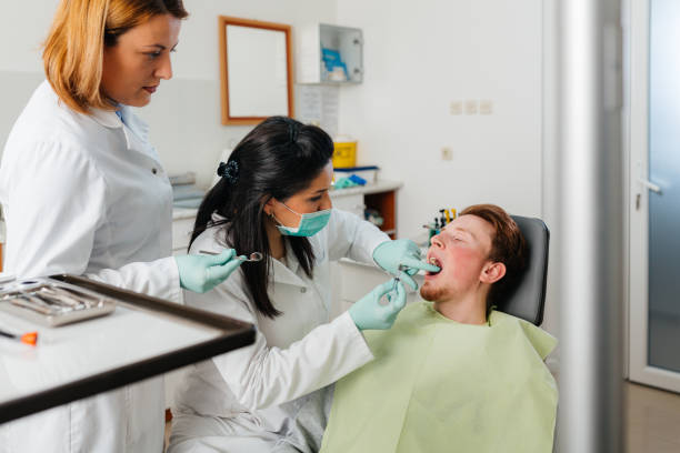 Best Weekend Emergency Dentist in George West, TX